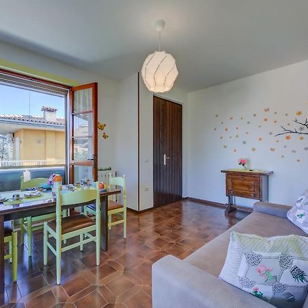 Villa Fiorita Apartments - Happy Rentals Sirmione Exterior photo