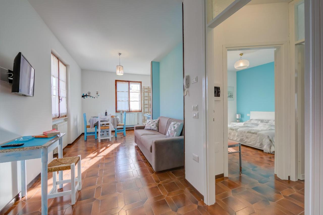 Villa Fiorita Apartments - Happy Rentals Sirmione Exterior photo