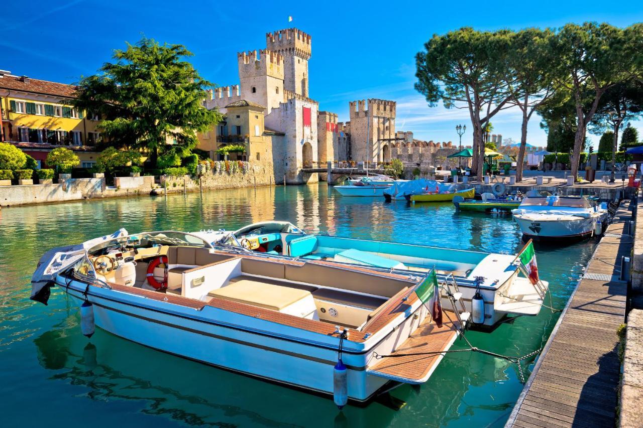 Villa Fiorita Apartments - Happy Rentals Sirmione Exterior photo